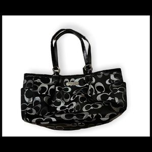 EUC Coach Shoulder Bag Black & Silver